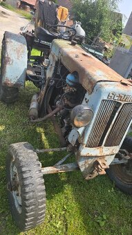 Traktor plně funkční levný - 6
