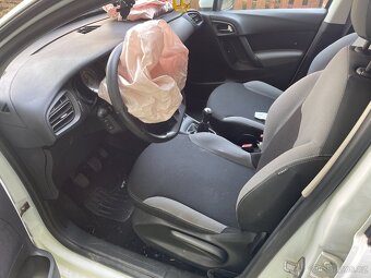 Prodám Citroen C 3 r.v. 2011 54 KW, naj.204 500km, 1360 ccm - 6