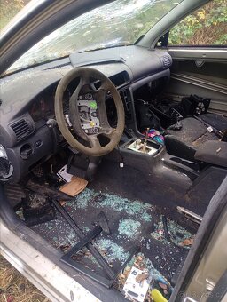 Škoda Superb - náhradní díly - 6