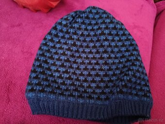 Chlapecké džíny a zimní čepice - 6