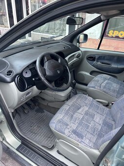 Renault Megane Scenic 4x4 - 6