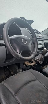 Mercedes-Benz Vito W639: bedna - 6