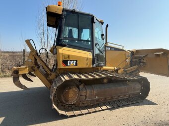 Pásový dozer CAT D5K - 6