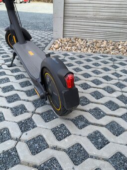 Segway Ninebot KickScooter MAX G30 - 6