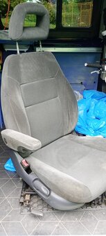 Prodám otočnou sedačku řidiče - 6