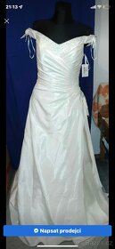 Svatební šaty s vlečkou - 6