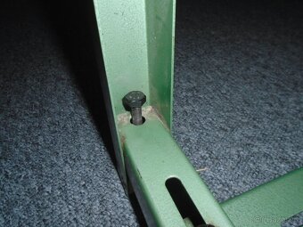 Pracovní, odkládací stůl, ponk do dílny, garáže - 6