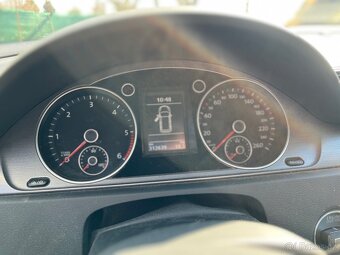 VW Passat B7 2.0 TDi DSG - 6