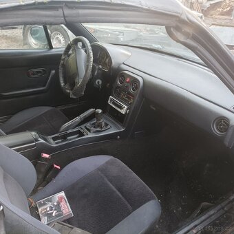 Prodám Mazda MX-5 , Miata 1.6/16v - 6