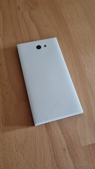 Mobilní telefon Jolla 1 a Jolla tablet - 6