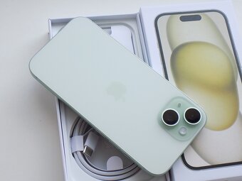 APPLE iPhone 15 128GB Green - ZÁRUKA - SUPER STAV - 6