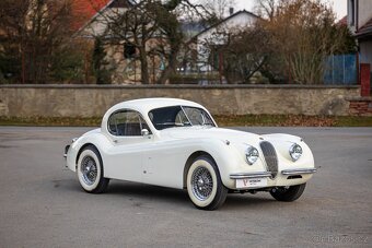 Jaguar XK120 Coupe - 6