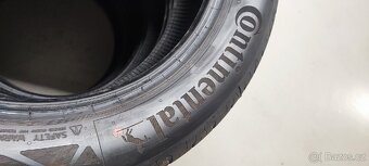 Jako nové 215/55/17 Continental EcoContact 6, 2924, 6.7mm. - 6