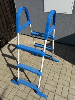 Bazén a celkové příslušnictví - 6