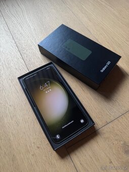 Samsung Galaxy S23 128GB zelený - 6