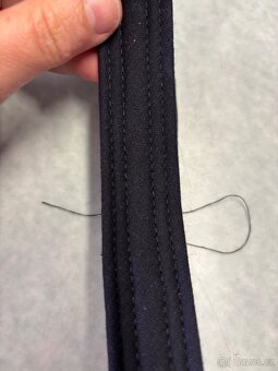 Prodám průmyslový šicí stroj Singer 300W05 – řetízkový steh, - 6