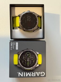 Garmin Fenix 8 51mm Solar Sapphire Titanium Amp Yellow/Graph - 6