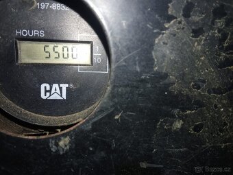 Bagr CAT 305C - 6
