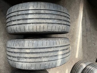 Gumy Bridgestone 225/40/19 runflat - 6