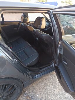 Prodám BMW e61 525d r.v.2005 - 6