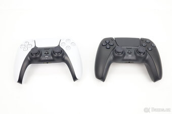 Sony PlayStation 5 Pro 2TB + 2x ovladač - 6