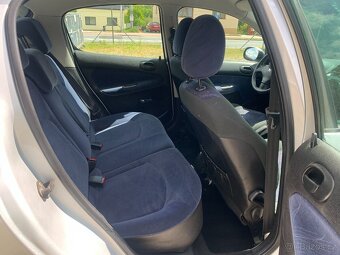 Peugeot 206 1.4i, TK 04/2027, rok 2002 - 6