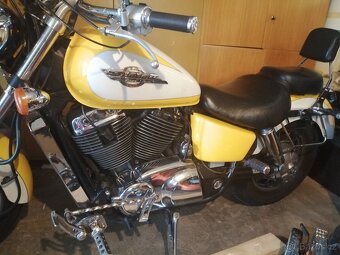 Honda Shadow 1100 VT - 6