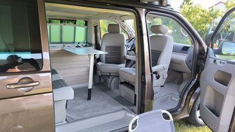 VW T5 California 2.0 TDI - 6