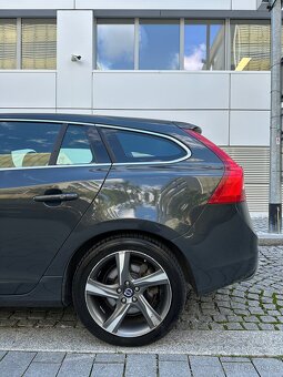 Volvo V60 2.4 D6 Plug-in Hybrid AWD, r. v. 20.12.2013 - 6