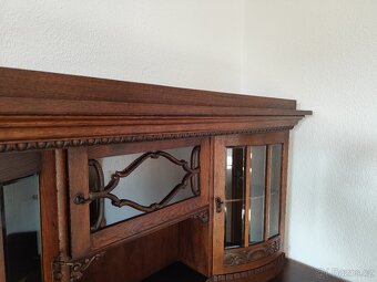 Prodám starožitný Buffetschrank - 6