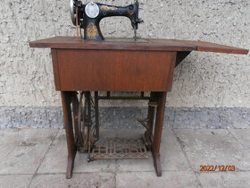 STAROŽITNÝ ŠÍCÍ STROJ DURKOPP - 6