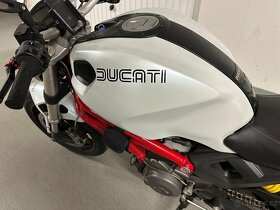 Ducati Monster 796 - 6