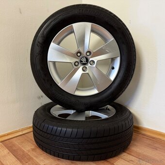 ŠKODA KAMIQ 5x100 R16 ET38+LETNÍ 205/60R16 6,5mm - 6