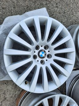BMW Original sada 7er F01 style 235 19" - 6