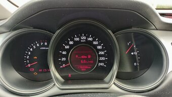 Kia Ceed 1.4i 73 kW - 6