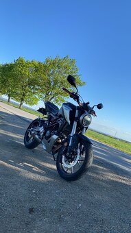 CB 125 R - 6