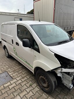 Nissan E-NV200 - 6