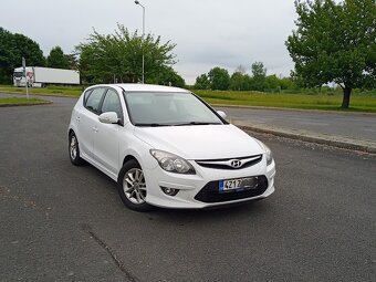 Prodám spolehlivé auto Hyundai I30 - 6