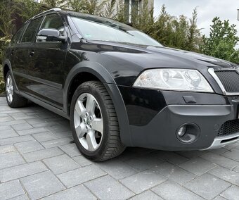 Škoda Octavia Scout 2.0 TDI 4x4 - 6