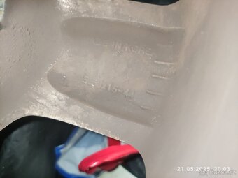 Ráfky s pneumatiky - 6