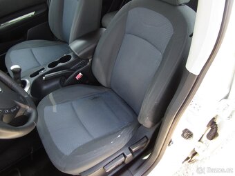 Nissan Qashqai 1.6i , 86 kW benzín, 2012 - 6