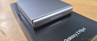 Samsung Galaxy Z Flip 6 - 6