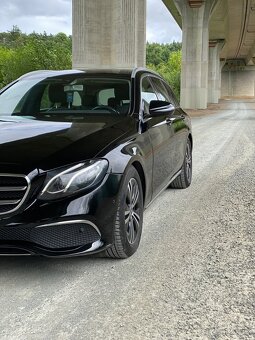 Mercedes e - 6