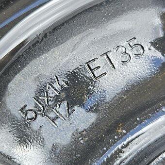 Zimní kola Škoda, VW 165/70/14, 5Jx14 ET35 č. AD07 - 6
