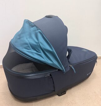 Priam 4 Lux Carry Cot - Nautical Blue - 6