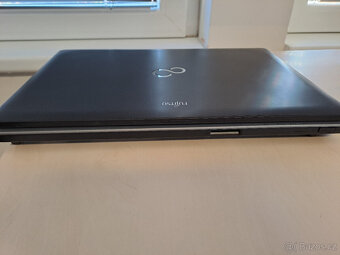 Fujitsu LifeBook S762 - 6