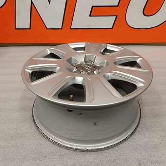 Originální alu kola na Audi Q3, 6,5Jx16 , ET33 - 6