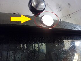 Těsnění pod a dovnitř celoskleněného blikače UAZ - 6