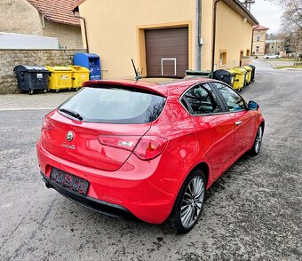 Alfa Romeo giulietta 1.4 multiair 125 kW - 6