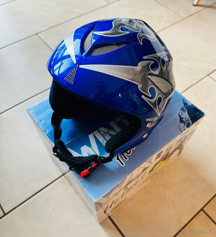 Dětská lyžařská helma - 6